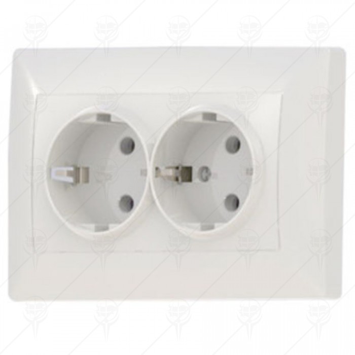 TWIN EARTHED SOCKET WHITE ANURA